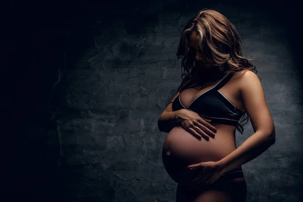 Portrait of pregnant female — Stock Photo, Image