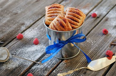 Üç lezzetli hamur kek