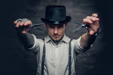 Kuaför keskin makas tutan