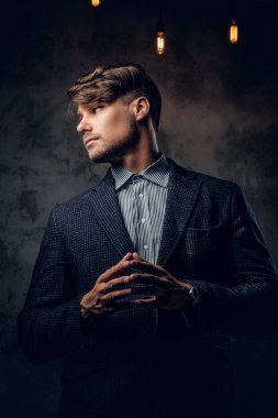 şık erkek takım elbise