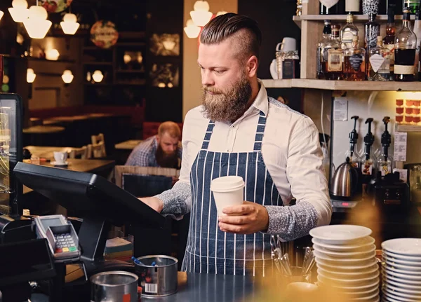 El vendedor de café barbudo — Foto de Stock