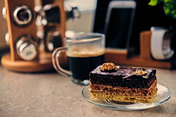 Heerlijke zoete taart, kopje koffie — Stockfoto