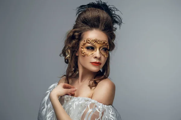 Női Carnaval arany maszk — Stock Fotó