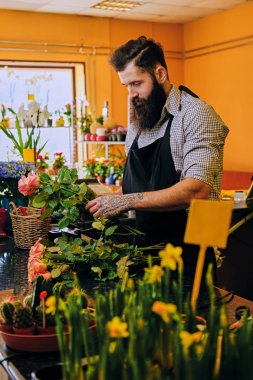 Çiçek satan bir Pazar shop çalışma