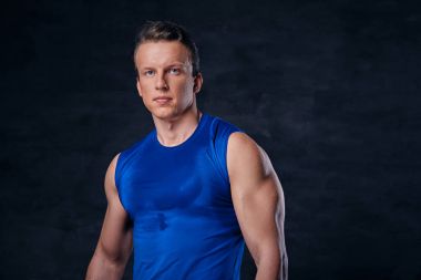 Çekici sportif erkek