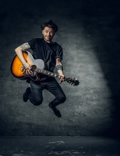 Gitarist olarak bir atlama