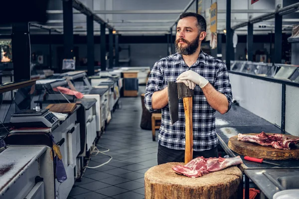 Meatman tem um machado — Fotografia de Stock