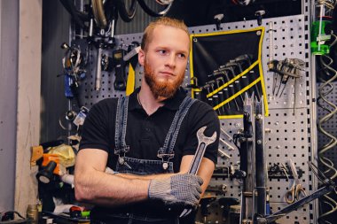 Çapraz kollu makinist