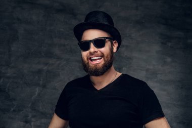 Adam bir siyah t shirt