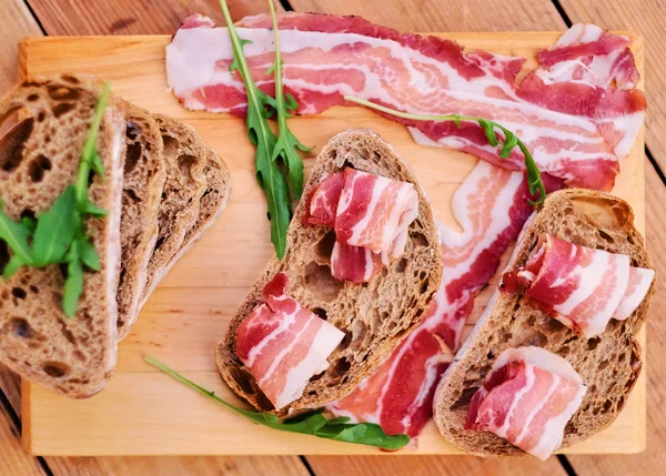 Resepsiyon gurme etli ekmek