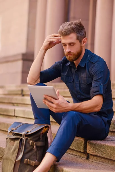 Sakallı rahat seyahat