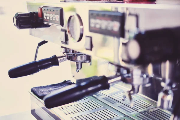Profesyonel kahve makinesi — Stok fotoğraf