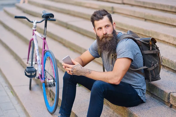 Бородатий Татуйовані hipster — стокове фото