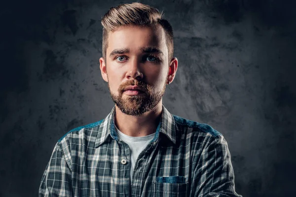 Sakallı hippi erkek