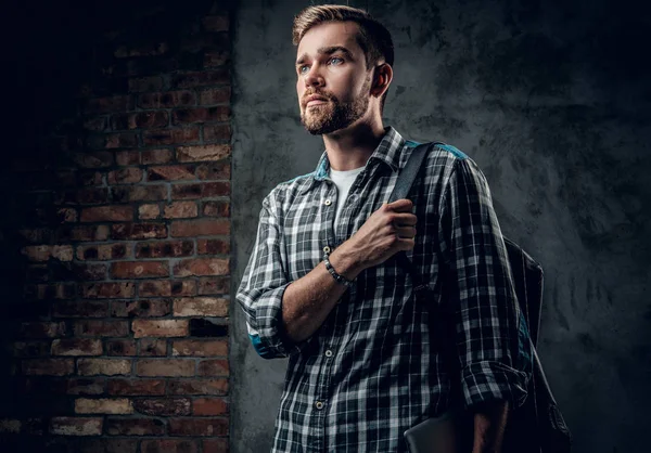 Sakallı Gezgin erkek