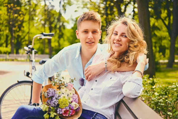 Bir tarihleme genç Çift