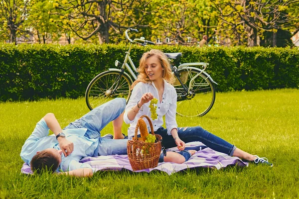 Lovly kaç yaz park içinde.