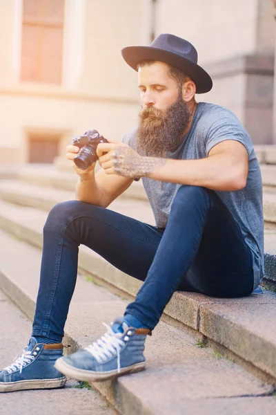 Bearded street photographer — Stock Photo, Image