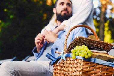 Mutlu modern çift bir Tarih 