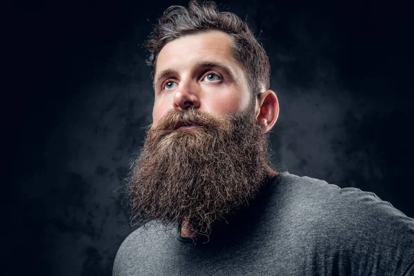 Жорстокий бородатий чоловіки — стокове фото