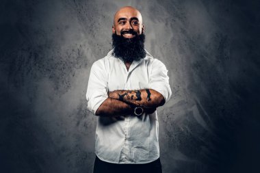 Kazılı kafa Arapça adam sakallı