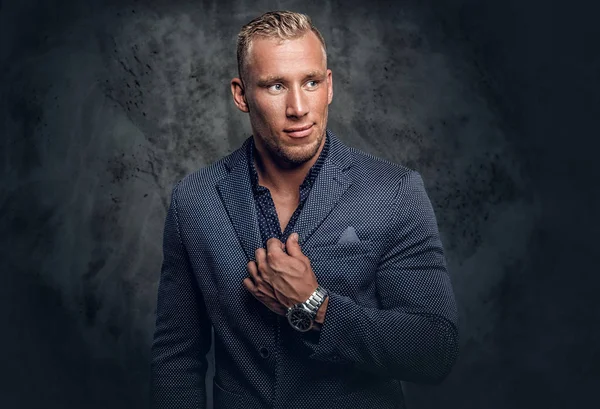 Şık adam portresi stüdyo 