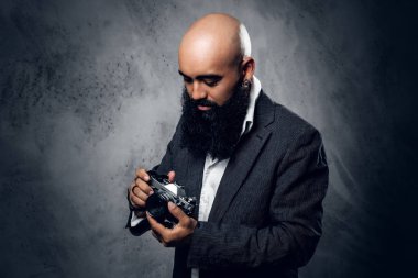 Fotoğrafçı Dslr fotoğraf makinesi ile çekim bir takım