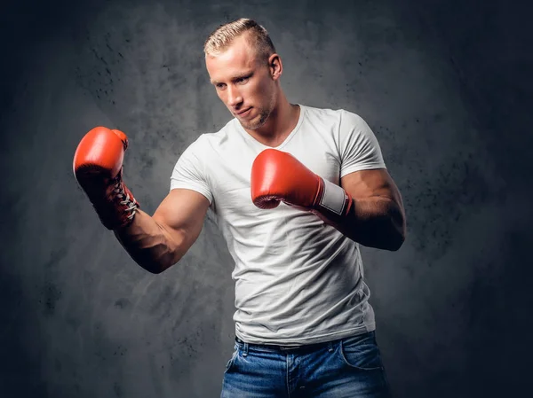 Blond fighter male — Stock Photo, Image