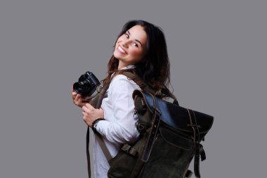 Kamera ile pozitif kadın turist 