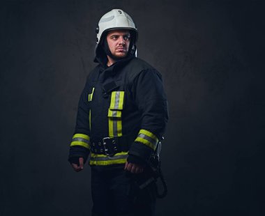 Firefighter Güvenlik kask içinde.