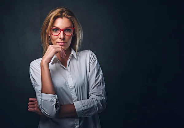 Female dressed in a white shirt and eyeglasses. — Stock Photo, Image