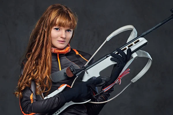 Kızıl saçlı kadın, rekabetçi bir silah