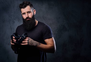 Profesyonel bir fotoğraf ile sakallı erkek.