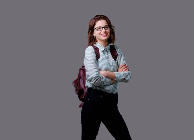 Erkek deri sırt çantası ile