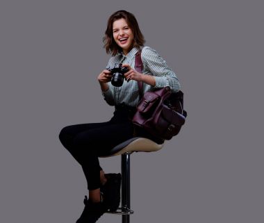 Fotoğraf makinesi ile kadın turist