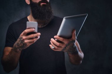 Hippi erkek tablet Pc tutar