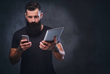 Hippi erkek tablet Pc tutar