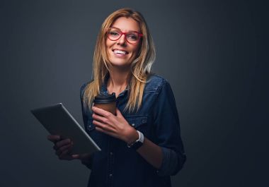 Blondy kadın tablet Pc tutar 