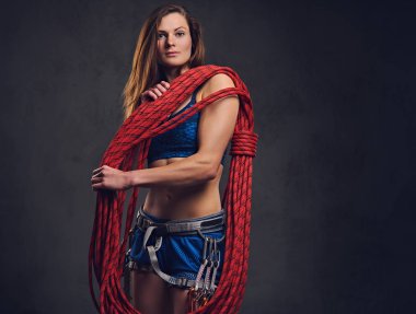 Kadın ücretsiz dağcı 