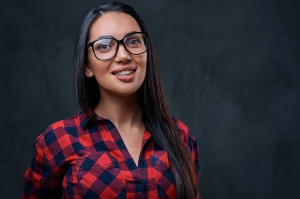 Brunette vrouwelijk in brillen — Stockfoto