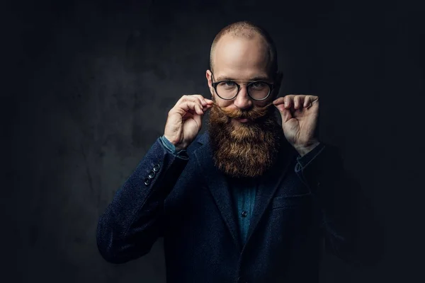 Portrait Redhead Bearded Male Eyeglasses Dressed Elegant Wool Suit Grey — Stock Photo, Image