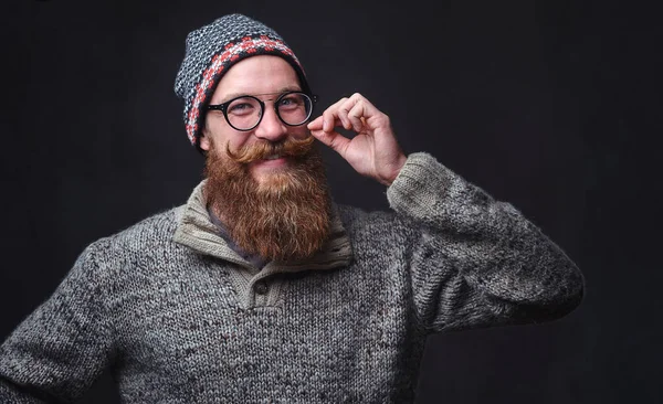 Портрет бородатого рыжего мужчины — стоковое фото