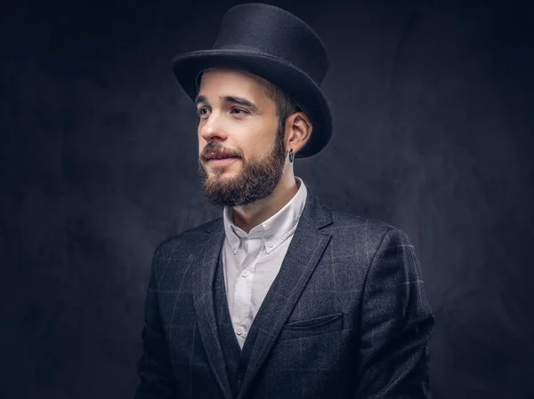 Retrato de un hombre barbudo con estilo . — Foto de Stock