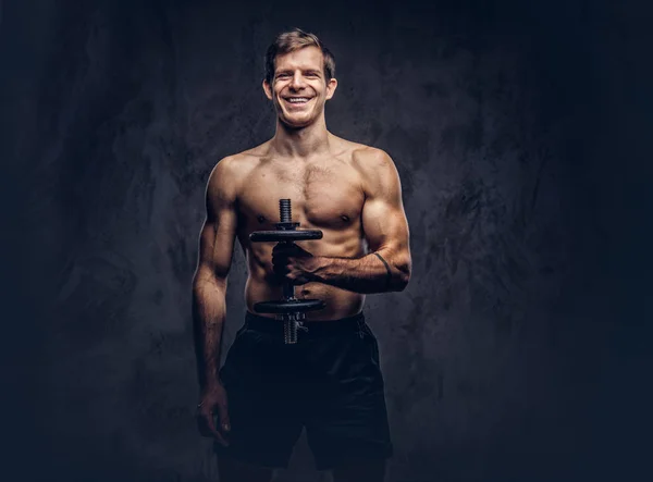 Estúdio Retrato Atlético Sem Camisa Sorridente Tatuado Macho Vestido Com — Fotografia de Stock