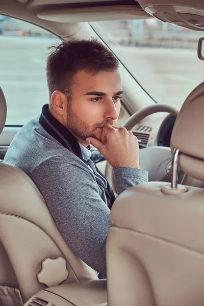 Portrait Handsome Businessman Gray Sweater Driving His Car — Stock Photo, Image