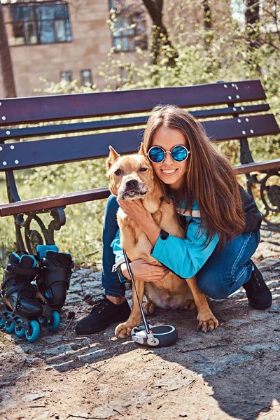 Aire Libre Estilo Vida Retrato Una Hermosa Chica Disfrutando Naturaleza —  Fotos de Stock