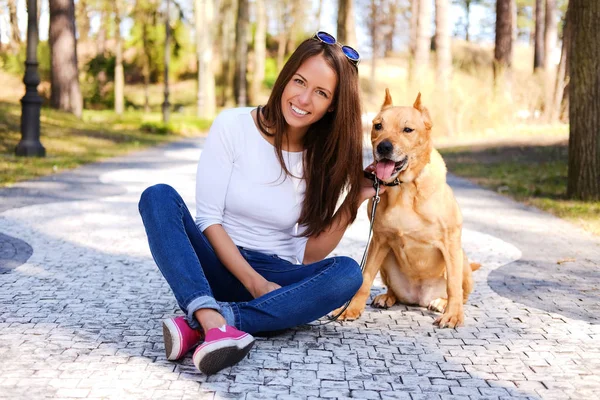 Outdoor Lifestyle Porträt Eines Schönen Mädchens Natur Genießen — Stockfoto