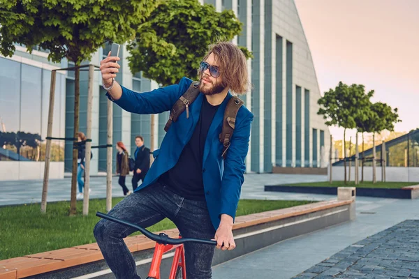 Handsome Bearded Man Stylish Jeans Jacket Backpack Making Selfie Bicycle — Stock Photo, Image