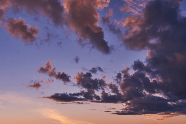 Sky at sunset with purple orange and blue hues — Stock Photo, Image