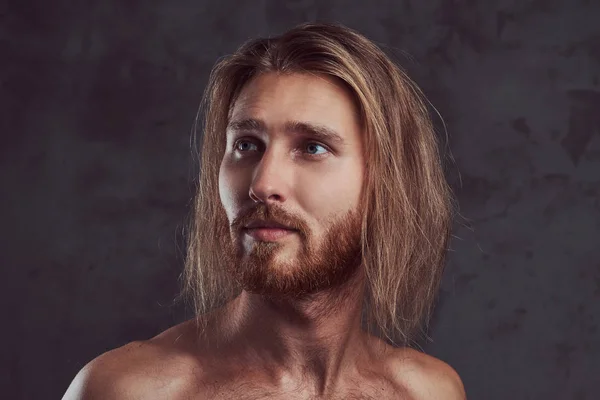 Retrato Cerca Hombre Guapo Pelirrojo Sin Camisa Aislado Sobre Fondo — Foto de Stock